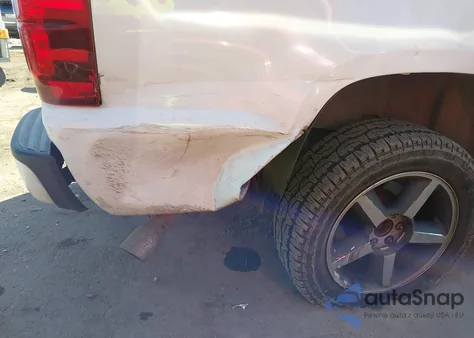 2010 Chevrolet Avalanche 1500 Ls z USA, uszkodzony, nr VIN 3GNNCEE00AG127127